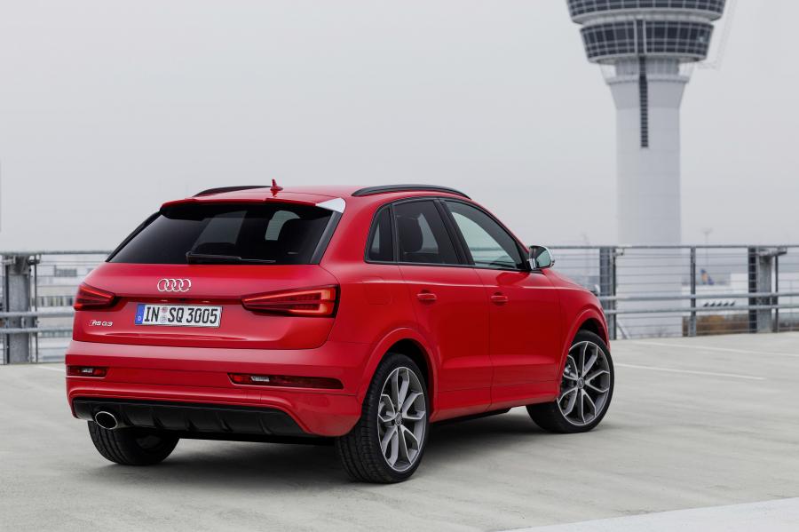  Audi RS Q3 (8U) 2015 года  (WW) (фото 19 из 27)